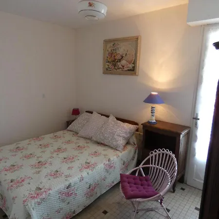 Apartment 2 Chambres, 6 Pers., A 300m De La - - Fr-1-540-129 *